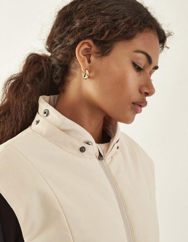 City Summits Vest - Image 4